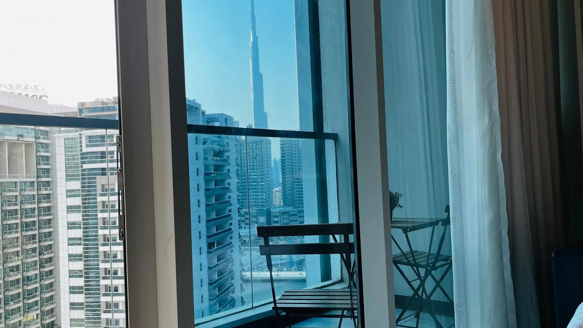 Marvellous Burj Khalifa View Studio, In Downtown Dubaj 0*,