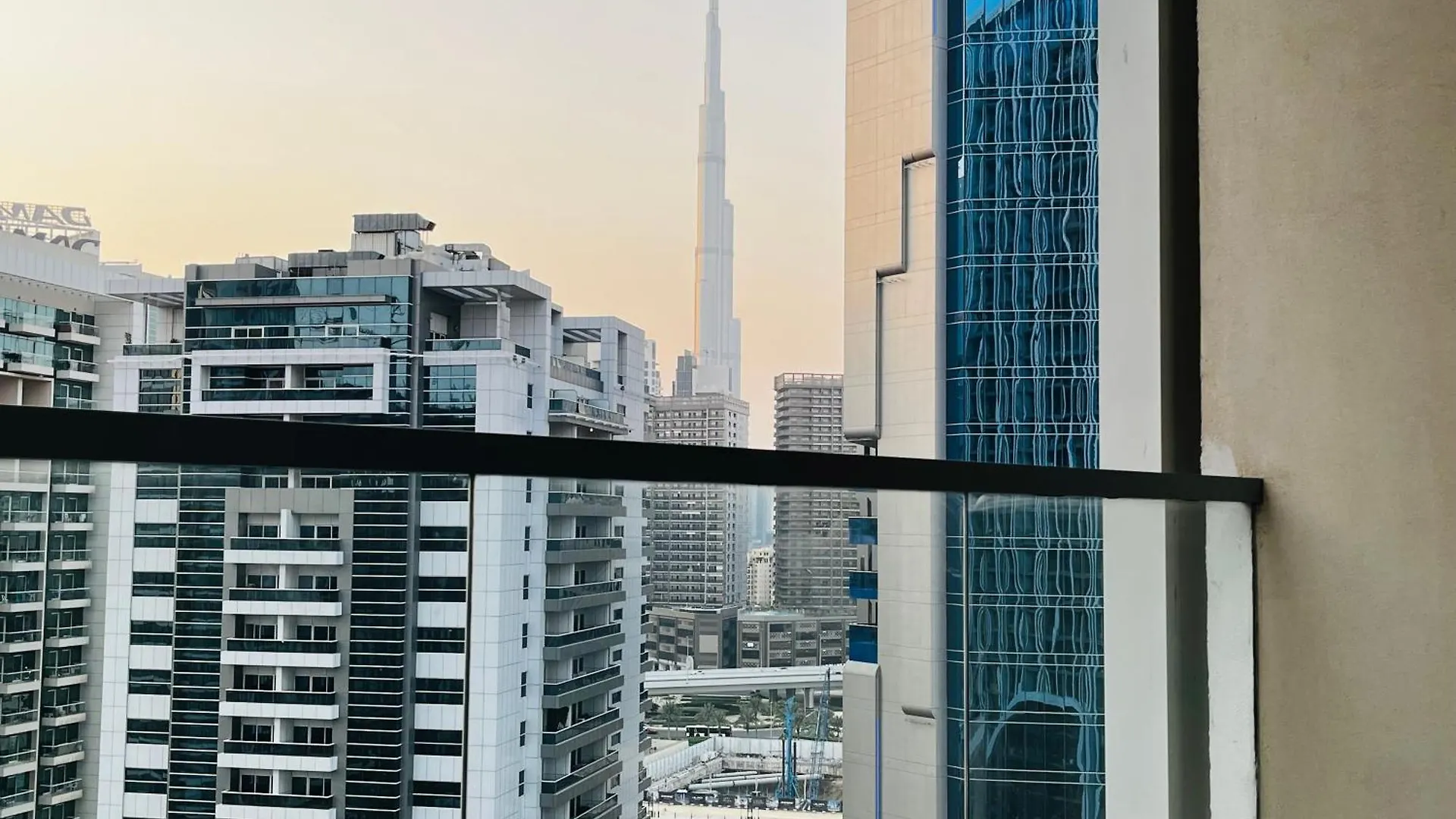 Marvellous Burj Khalifa View Studio, In Downtown Dubaj